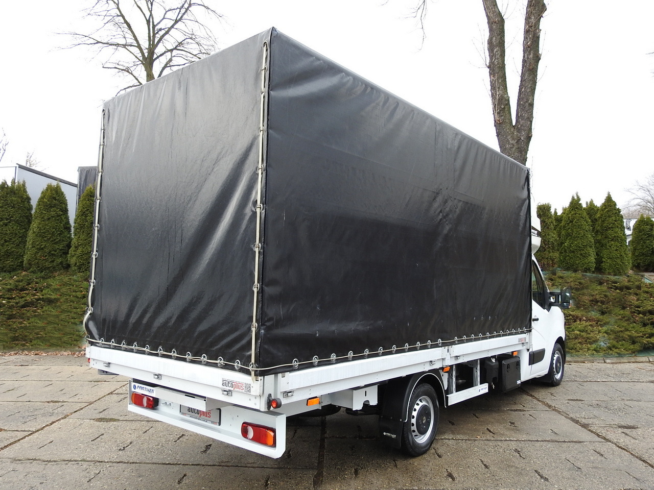 RENAULT MASTER TARPAULIN 10 PALLETS WEBASTO CRUISE CONTROL AIR CONDITIONING LED LIGHTS PNEUMATICS  165HP - Curtain side van: picture 3 RENAULT MASTER TARPAULIN 10 PALLETS WEBASTO CRUISE CONTROL AIR CONDITIONING LED LIGHTS PNEUMATICS  165HP - Curtain side van: picture 3