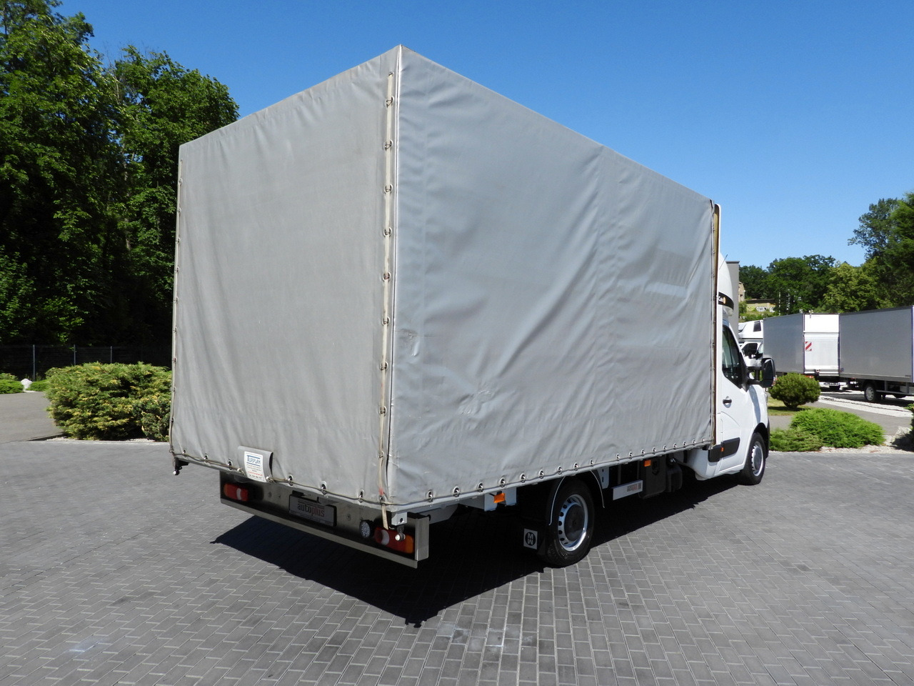 RENAULT MASTER  TARPAULIN 10 PALLETS WEBASTO CRUISE CONTROL LED LIGHTS PNEUMATICS AIR CONDITIONING  165HP - Curtain side van: picture 3 RENAULT MASTER  TARPAULIN 10 PALLETS WEBASTO CRUISE CONTROL LED LIGHTS PNEUMATICS AIR CONDITIONING  165HP - Curtain side van: picture 3