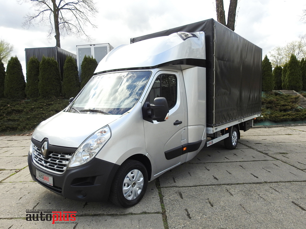RENAULT MASTER TARPAULIN 8 PALLETS WEBASTO CRUISE CONTROL NAVIGATION AIR CONDITIONING PNEUMATICS  170HP - Curtain side van: picture 1 RENAULT MASTER TARPAULIN 8 PALLETS WEBASTO CRUISE CONTROL NAVIGATION AIR CONDITIONING PNEUMATICS  170HP - Curtain side van: picture 1