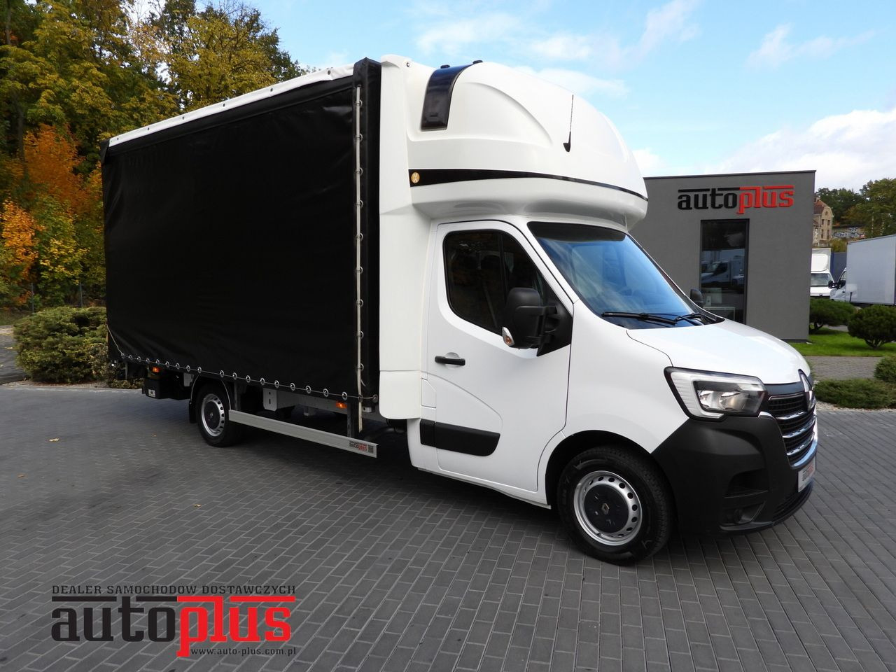RENAULT MASTER TARPAULIN LIFT 10 PALLETS CRUISE CONTROL LED LIGHTS AIR CONDITIONING 165HP - Curtain side van: picture 1 RENAULT MASTER TARPAULIN LIFT 10 PALLETS CRUISE CONTROL LED LIGHTS AIR CONDITIONING 165HP - Curtain side van: picture 1