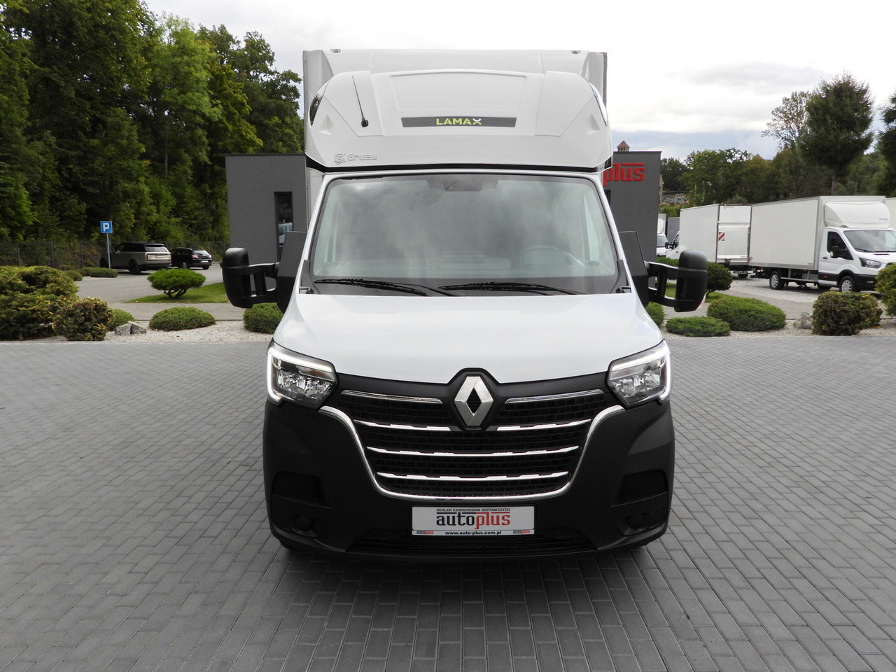 RENAULT MASTER TARPAULIN LIFT 10 PALLETS WEBASTO CRUISE CONTROL LED LIGHTS AIR CONDITIONING 165HP - Curtain side van: picture 5 RENAULT MASTER TARPAULIN LIFT 10 PALLETS WEBASTO CRUISE CONTROL LED LIGHTS AIR CONDITIONING 165HP - Curtain side van: picture 5