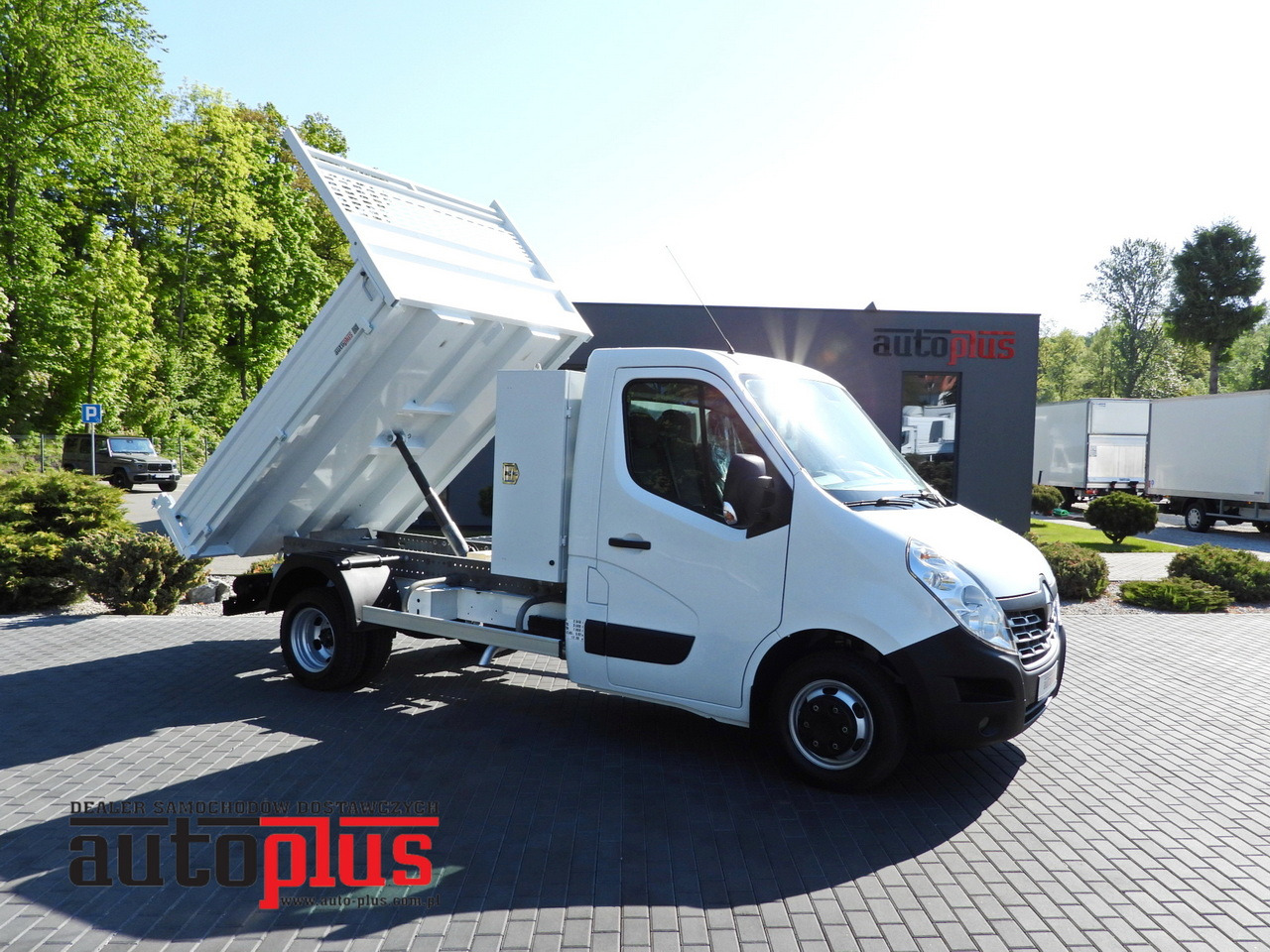 RENAULT MASTER TIPPER CRUISE CONTROL TWIN WHEELS AIR CONDITIONING 145HP - Tipper van: picture 1 RENAULT MASTER TIPPER CRUISE CONTROL TWIN WHEELS AIR CONDITIONING 145HP - Tipper van: picture 1