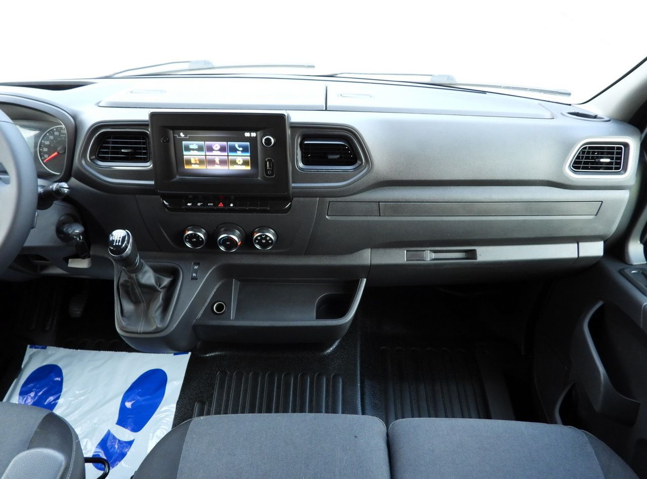 Tipper van RENAULT MASTER TIPPER DOUBLE CABIN DOKA 7 SEATS CRUISE CONTROL NAVIGATION LED LIGHTS AIR CONDITIONING 145HP: picture 29 Tipper van RENAULT MASTER TIPPER DOUBLE CABIN DOKA 7 SEATS CRUISE CONTROL NAVIGATION LED LIGHTS AIR CONDITIONING 145HP: picture 29