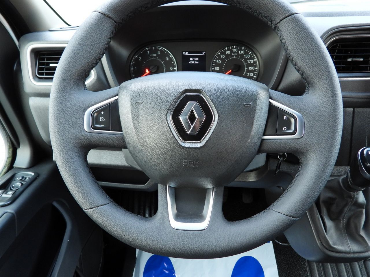 Tipper van RENAULT MASTER TIPPER DOUBLE CABIN DOKA 7 SEATS CRUISE CONTROL NAVIGATION LED LIGHTS AIR CONDITIONING 145HP: picture 28 Tipper van RENAULT MASTER TIPPER DOUBLE CABIN DOKA 7 SEATS CRUISE CONTROL NAVIGATION LED LIGHTS AIR CONDITIONING 145HP: picture 28