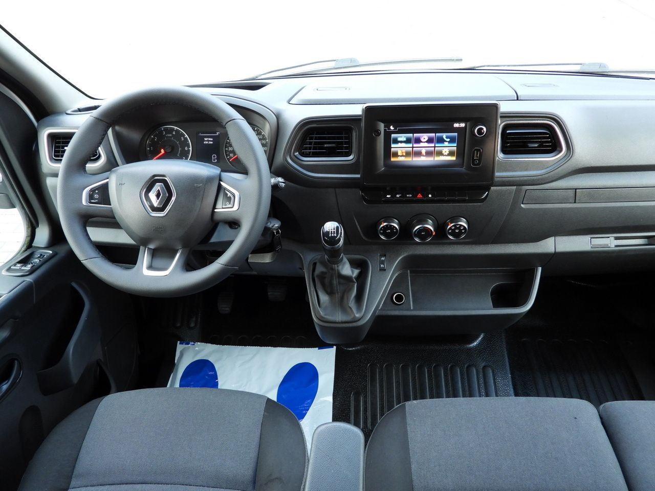 Tipper van RENAULT MASTER TIPPER DOUBLE CABIN DOKA 7 SEATS CRUISE CONTROL NAVIGATION LED LIGHTS AIR CONDITIONING 145HP: picture 27 Tipper van RENAULT MASTER TIPPER DOUBLE CABIN DOKA 7 SEATS CRUISE CONTROL NAVIGATION LED LIGHTS AIR CONDITIONING 145HP: picture 27