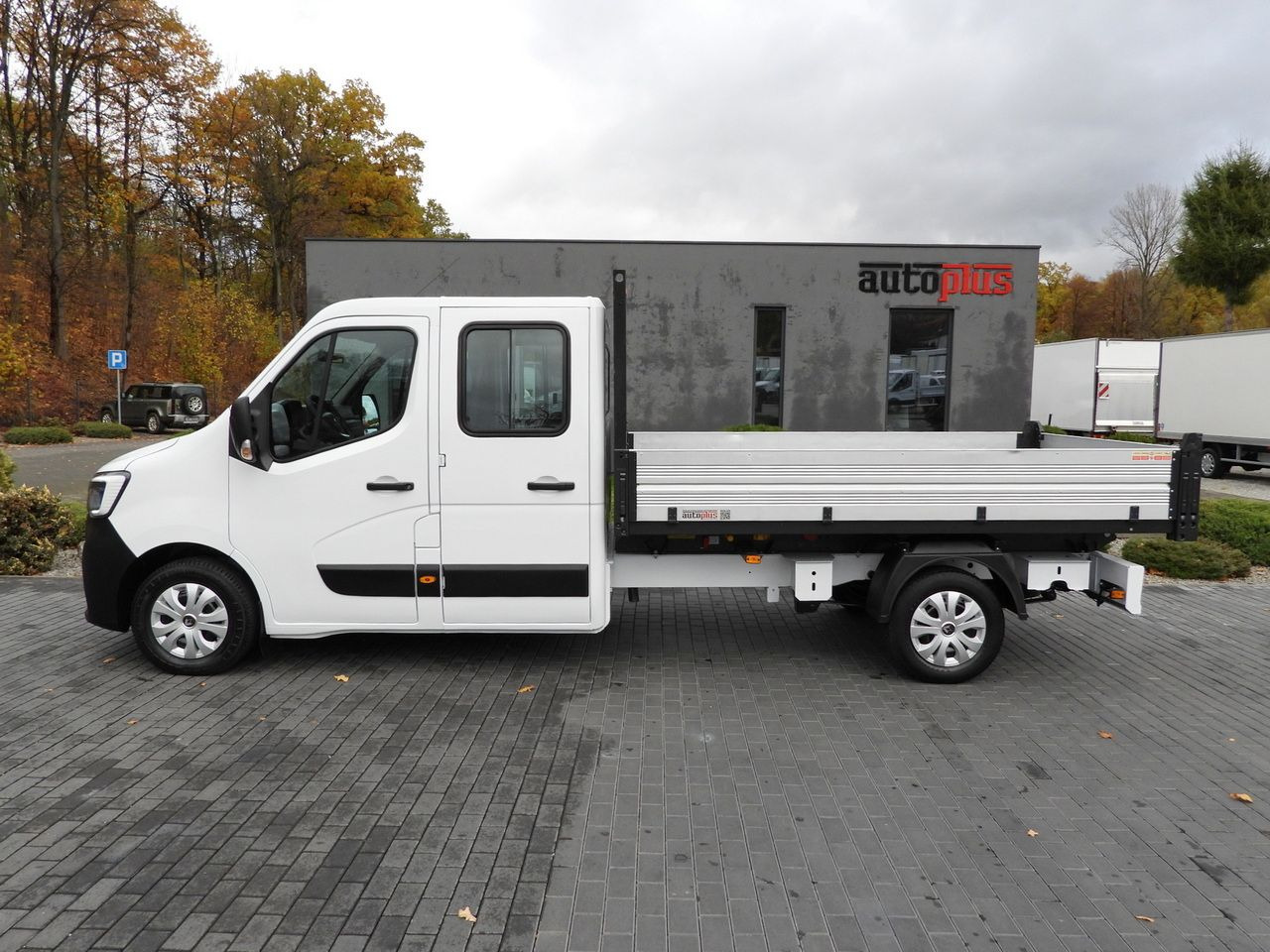 Tipper van RENAULT MASTER TIPPER DOUBLE CABIN DOKA 7 SEATS CRUISE CONTROL NAVIGATION LED LIGHTS AIR CONDITIONING 145HP: picture 8 Tipper van RENAULT MASTER TIPPER DOUBLE CABIN DOKA 7 SEATS CRUISE CONTROL NAVIGATION LED LIGHTS AIR CONDITIONING 145HP: picture 8