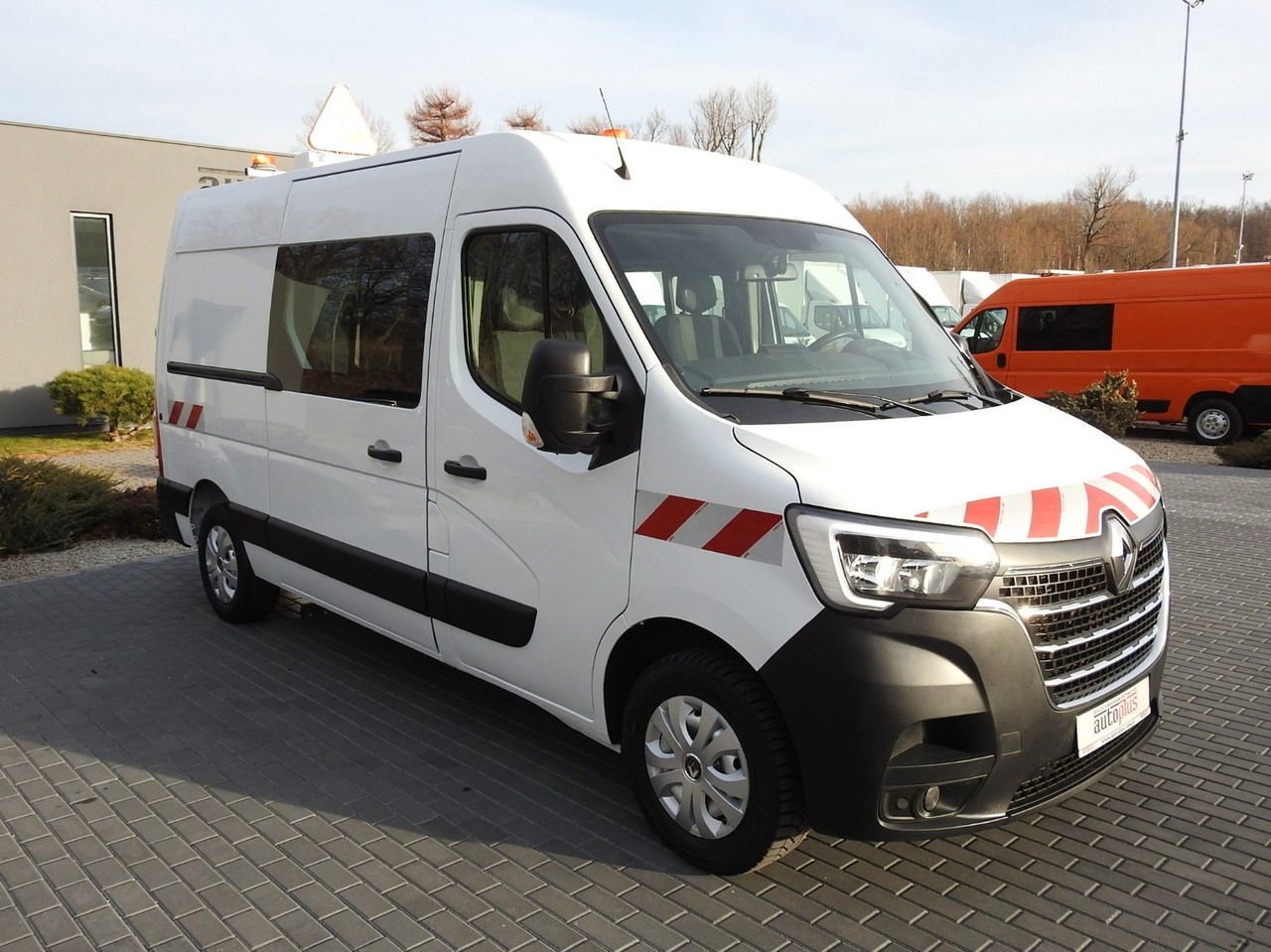 Renault MASTER KASTENWAGEN DOPPELKABINE 7 SITZE TEMPOMAT - Panel van, Crew cab van: picture 4 Renault MASTER KASTENWAGEN DOPPELKABINE 7 SITZE TEMPOMAT - Panel van, Crew cab van: picture 4