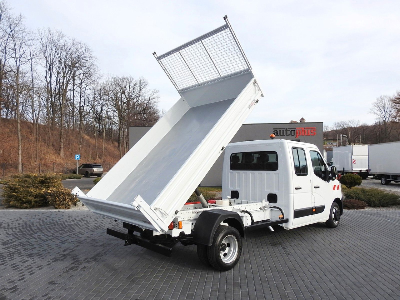 Renault MASTER KIPPER DOPPELKABINE DOKA 6 SITZE TEMPOMAT - Tipper van, Crew cab van: picture 3 Renault MASTER KIPPER DOPPELKABINE DOKA 6 SITZE TEMPOMAT - Tipper van, Crew cab van: picture 3