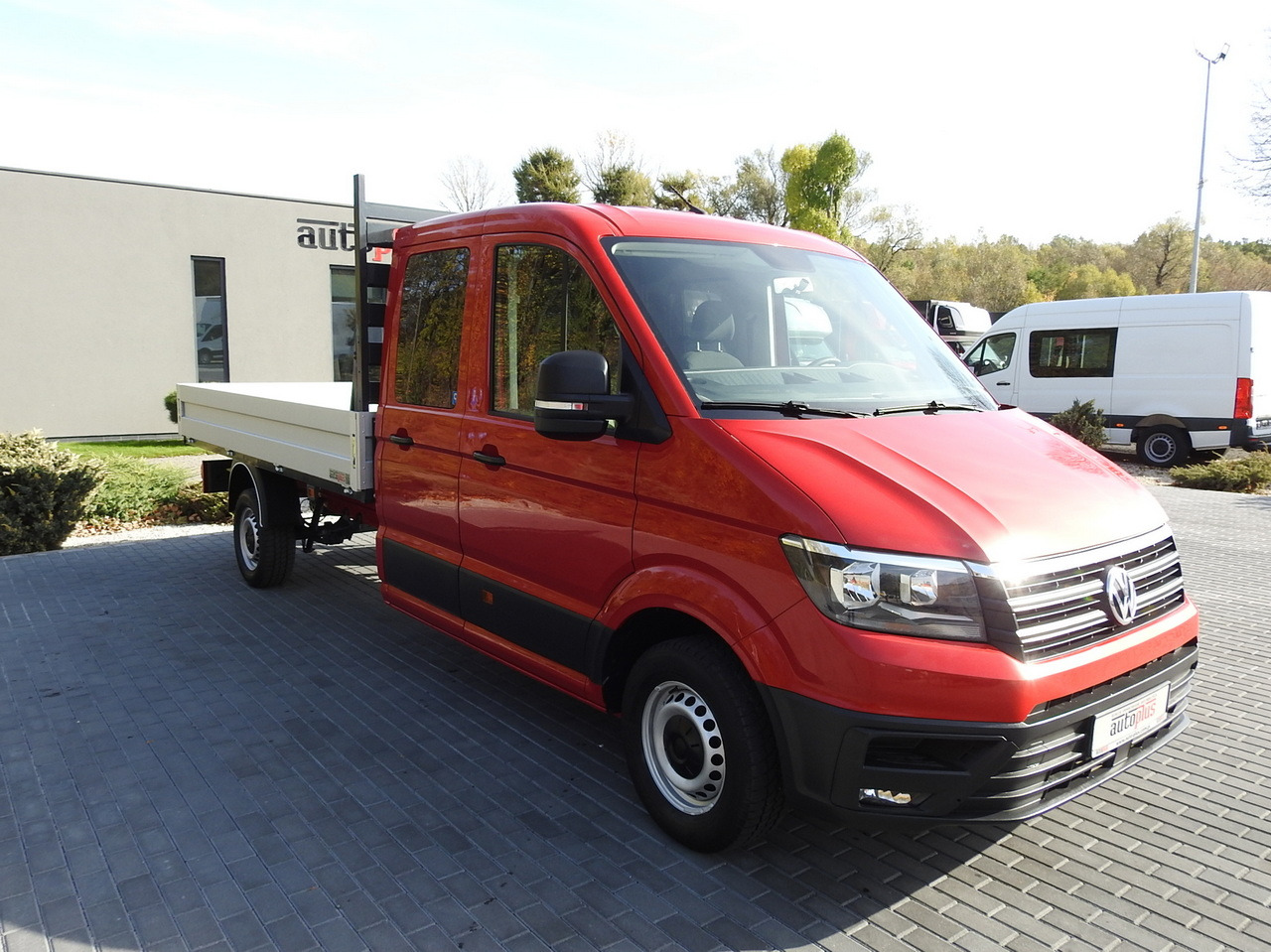 VOLKSWAGEN CRAFTER STAKE BODY DOUBLE CABIN DOKA 7 SEATS AIR CONDITIONING 140HP - Open body delivery van: picture 4 VOLKSWAGEN CRAFTER STAKE BODY DOUBLE CABIN DOKA 7 SEATS AIR CONDITIONING 140HP - Open body delivery van: picture 4