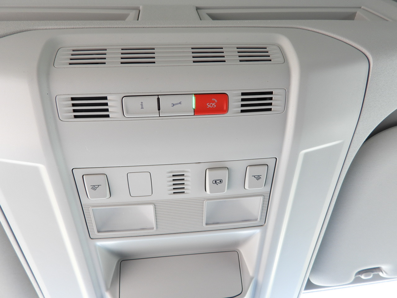 Curtain side van VOLKSWAGEN CRAFTER TARPAULIN LIFT 8 PALLETS CRUISE CONTROL LED LIGHTS TWIN WHEELS AIR CONDITIONING  180HP: picture 45