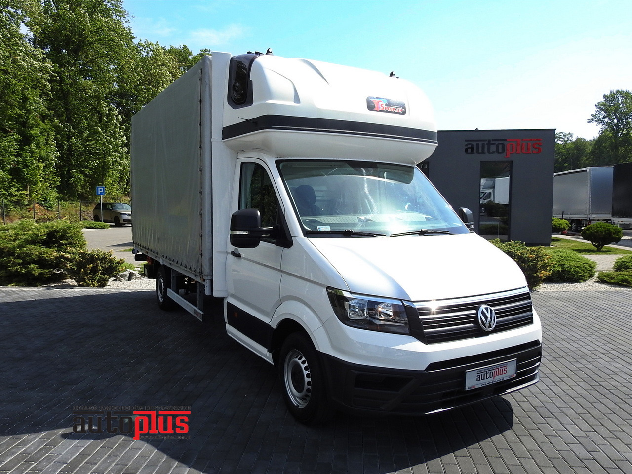 VOLKSWAGEN CRAFTER TARPAULIN LIFT 8 PALLETS WEBASTO CRUISE CONTROL 180HP - Curtain side van: picture 1 VOLKSWAGEN CRAFTER TARPAULIN LIFT 8 PALLETS WEBASTO CRUISE CONTROL 180HP - Curtain side van: picture 1