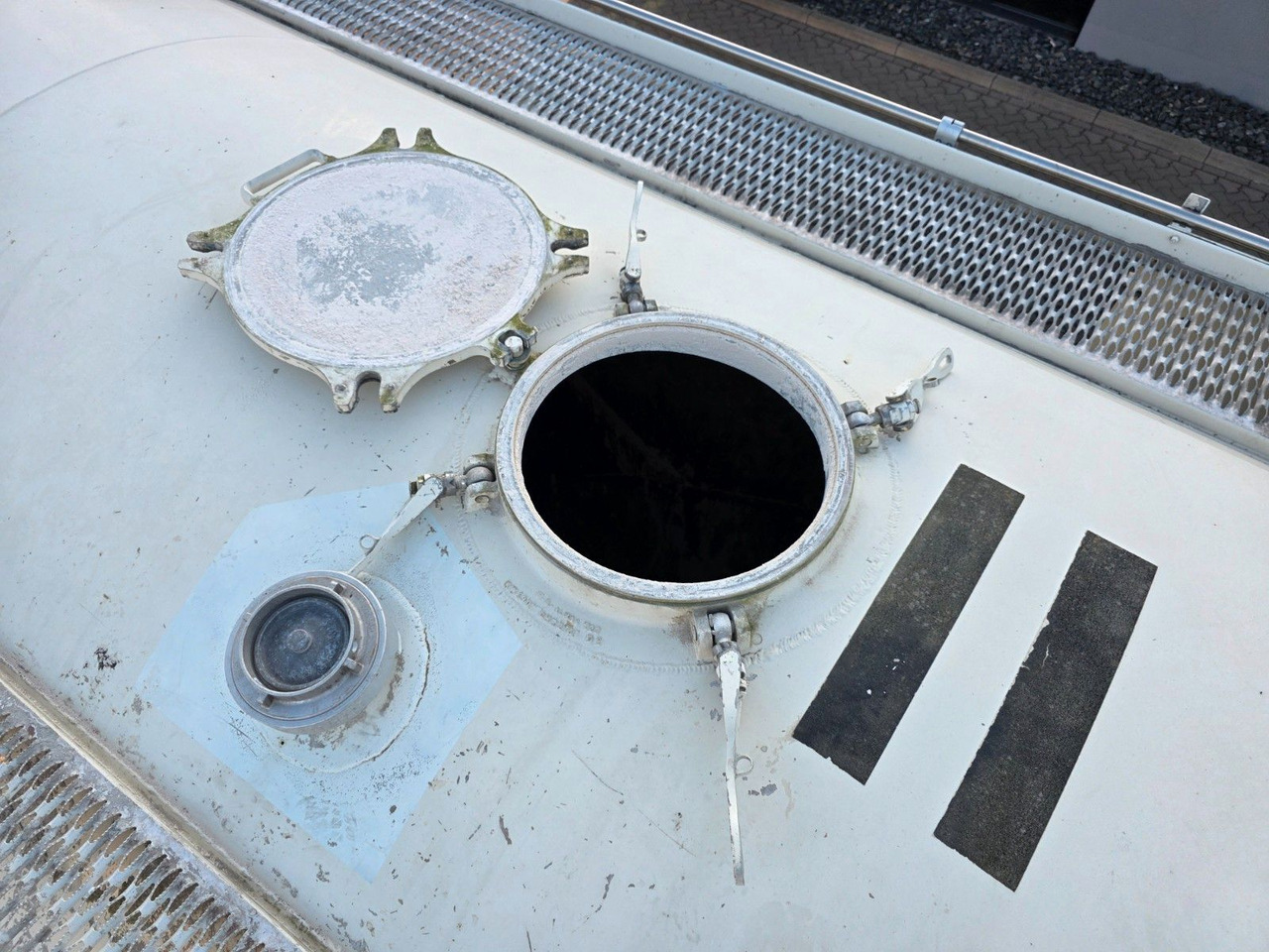 Silo semi-trailer Feldbinder EUT 40.3/7645/A/2 / 1 Kammer: picture 10