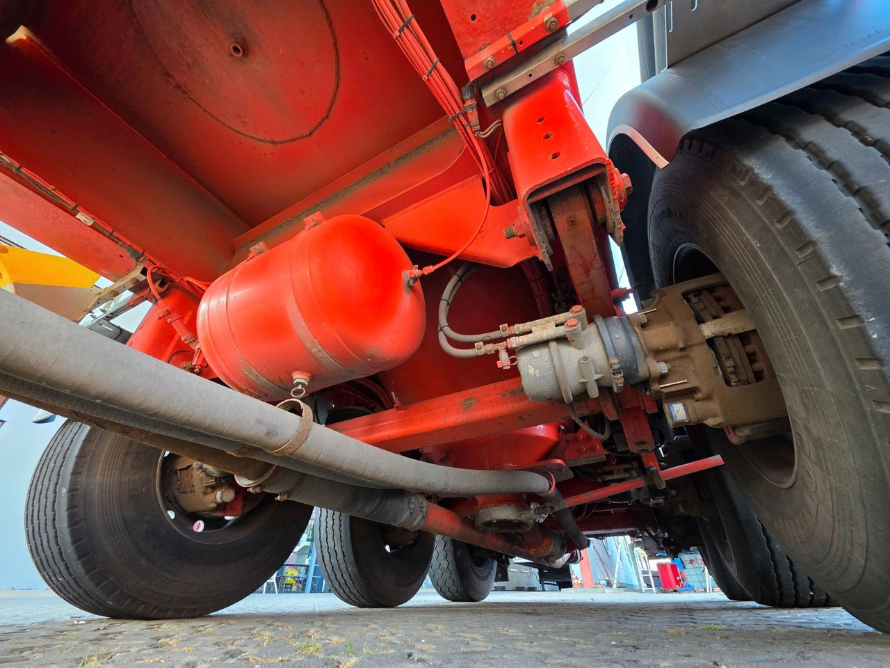 Silo semi-trailer Feldbinder EUT 40.3/7645/A/2 / 1 Kammer: picture 21