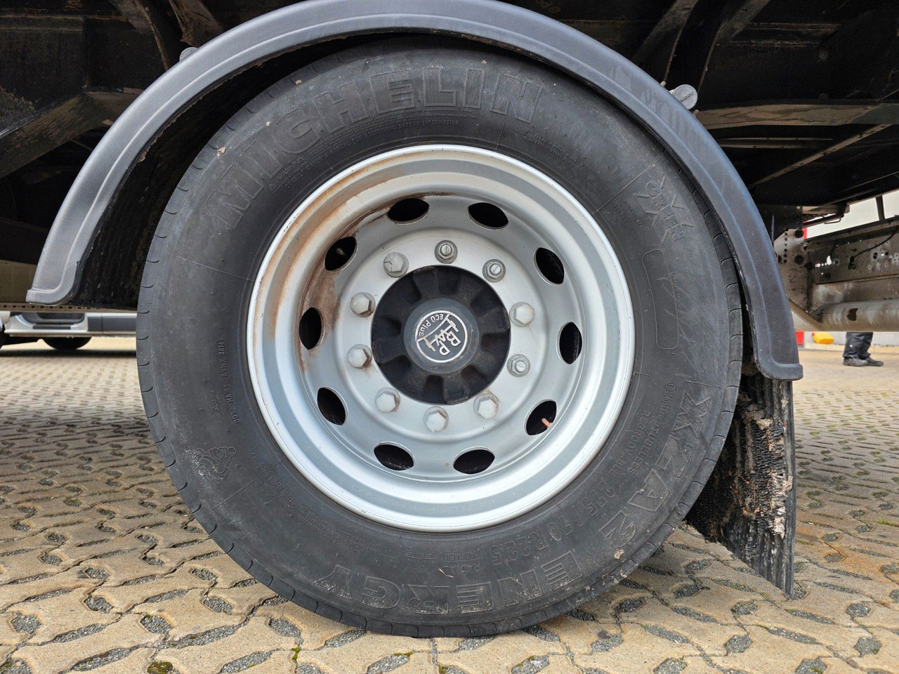 Closed box semi-trailer Krone SE / Rolltor TRIDEC / Zwangslenkung: picture 28