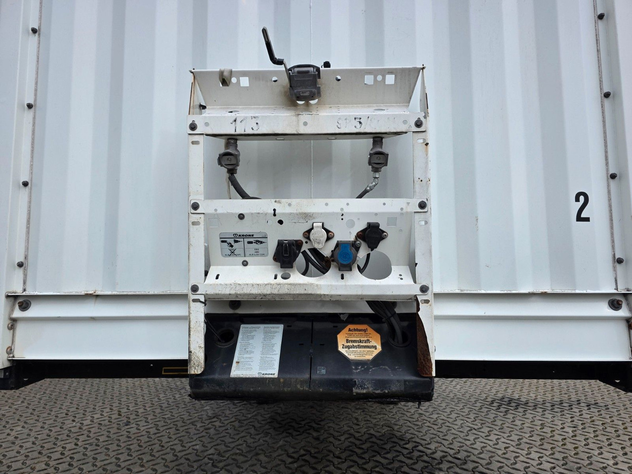 Closed box semi-trailer Krone SE / Rolltor TRIDEC / Zwangslenkung: picture 23