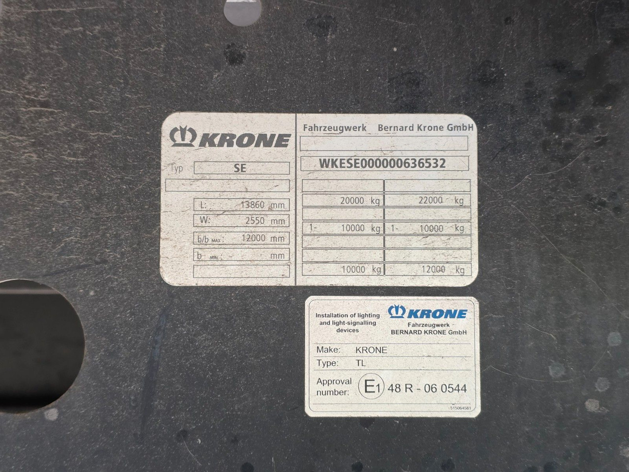 Closed box semi-trailer Krone SE / Rolltor TRIDEC / Zwangslenkung: picture 32