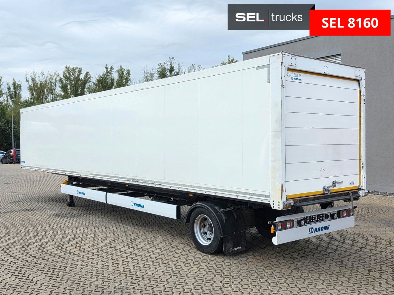 Krone SE / Rolltor TRIDEC / Zwangslenkung - Closed box semi-trailer: picture 1 Krone SE / Rolltor TRIDEC / Zwangslenkung - Closed box semi-trailer: picture 1