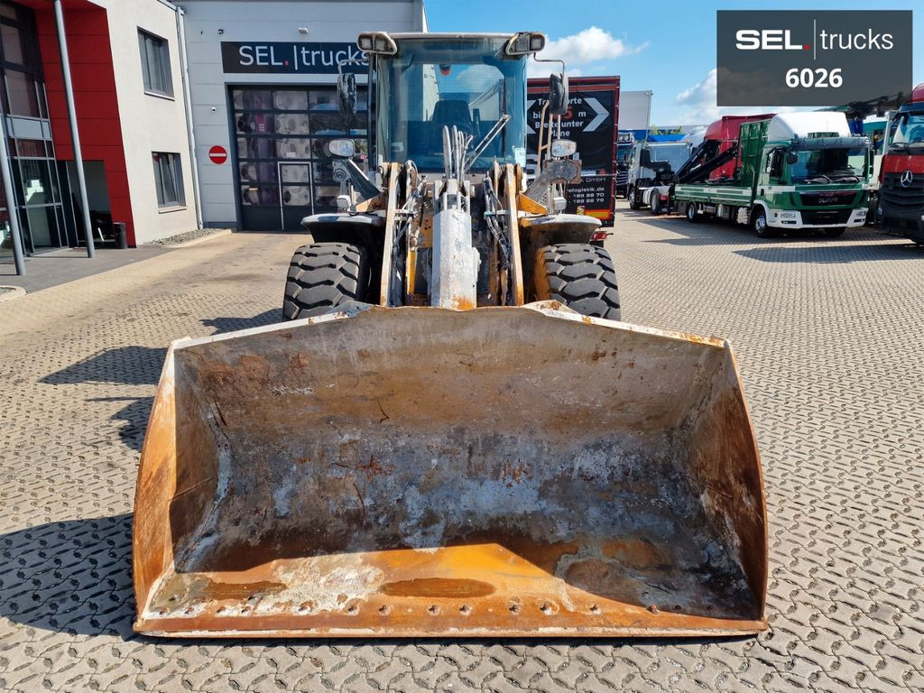 Liebherr L 550 / 2014 / 9.783 h Liebherr L 550 / 2014 / 9.783 h - Wheel loader: picture 2 Liebherr L 550 / 2014 / 9.783 h Liebherr L 550 / 2014 / 9.783 h - Wheel loader: picture 2