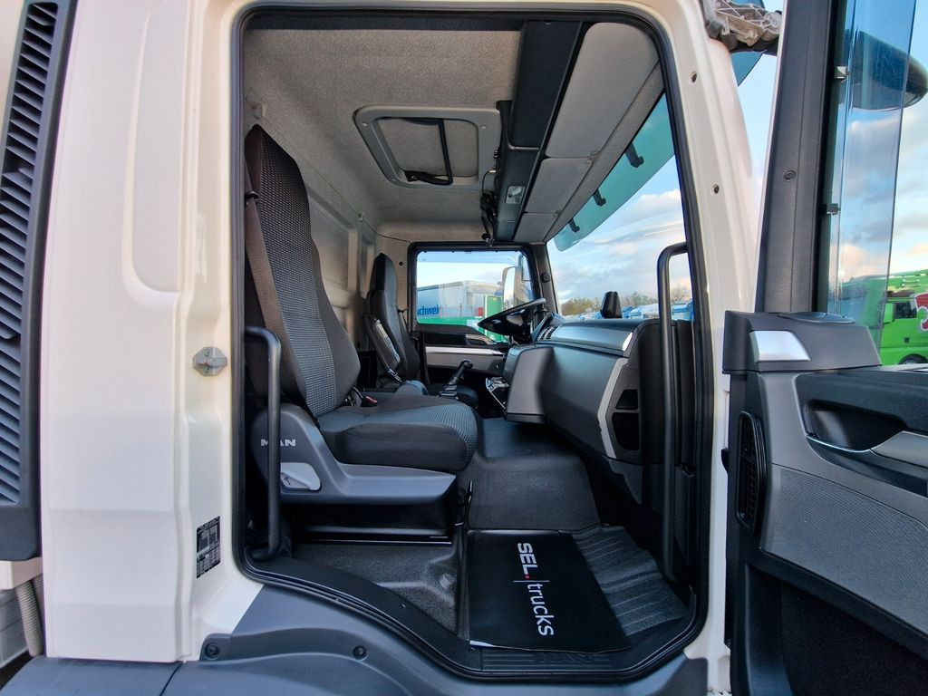 Refrigerated truck MAN TGM 15.250 4X2 BL / Ldbw /Triple Verdampfer MAN TGM 15.250 4X2 BL / Ldbw /Triple Verdampfer: picture 17 Refrigerated truck MAN TGM 15.250 4X2 BL / Ldbw /Triple Verdampfer MAN TGM 15.250 4X2 BL / Ldbw /Triple Verdampfer: picture 17