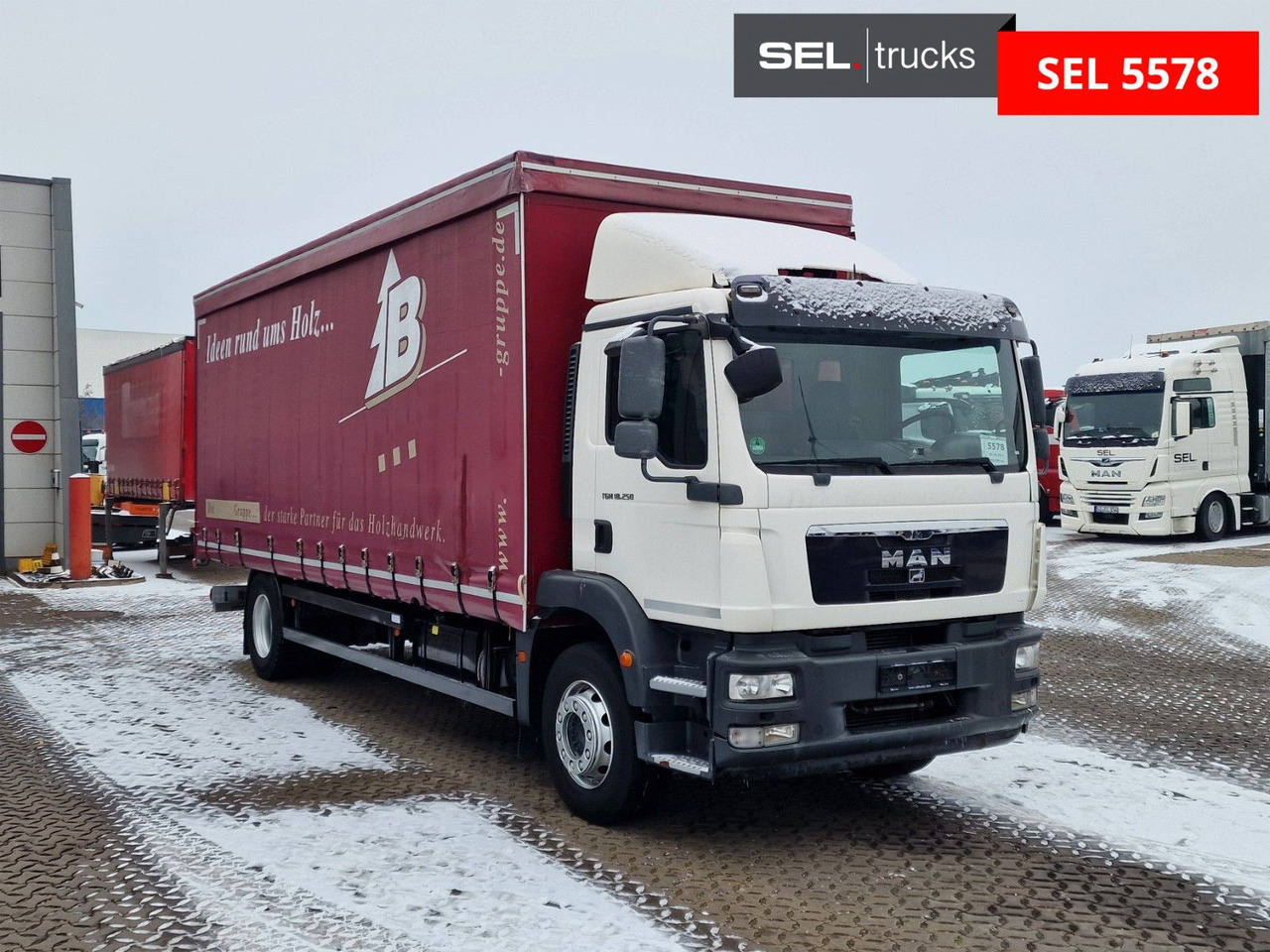 MAN TGM 18.250 4X2 LL / Staplerhalterung - Curtain side truck: picture 3 MAN TGM 18.250 4X2 LL / Staplerhalterung - Curtain side truck: picture 3