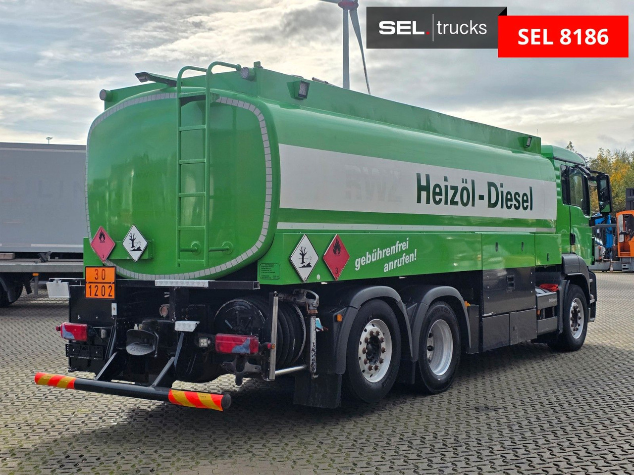 MAN TGS 26.440 6X2-2 LL / ADR AT / 3 Kamm. / Lenkac. - Tanker truck: picture 5 MAN TGS 26.440 6X2-2 LL / ADR AT / 3 Kamm. / Lenkac. - Tanker truck: picture 5