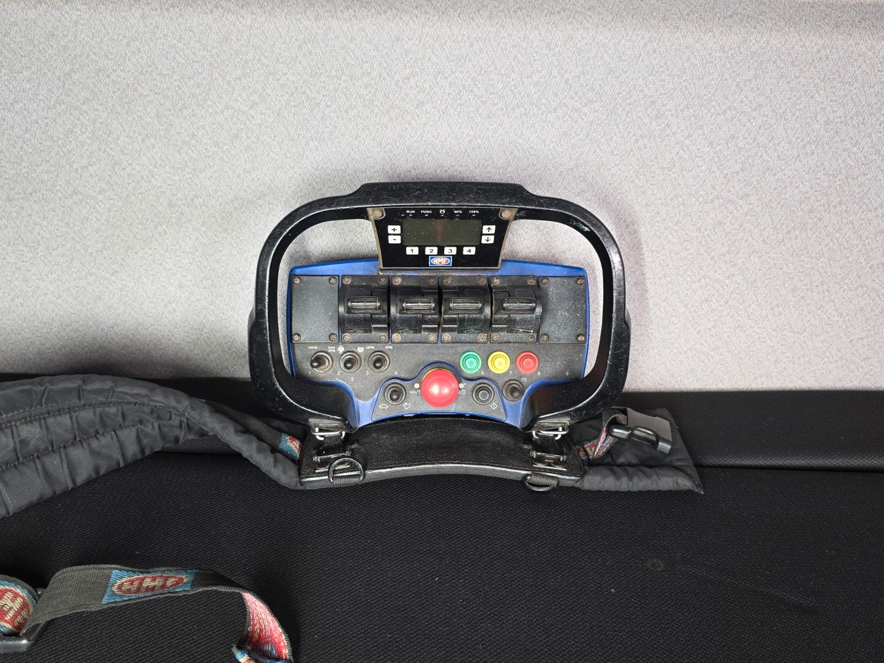 Crane truck MAN TGX 24.440 6X2-2 LL-U / Intarder / HMF / Fernb.: picture 28 Crane truck MAN TGX 24.440 6X2-2 LL-U / Intarder / HMF / Fernb.: picture 28