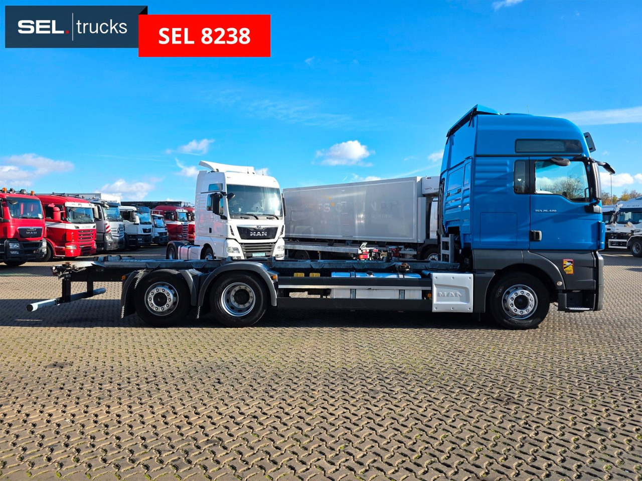 MAN TGX 26.420 6x2-2 LL / Intarder / Standklima - Container transporter/ Swap body truck: picture 4 MAN TGX 26.420 6x2-2 LL / Intarder / Standklima - Container transporter/ Swap body truck: picture 4