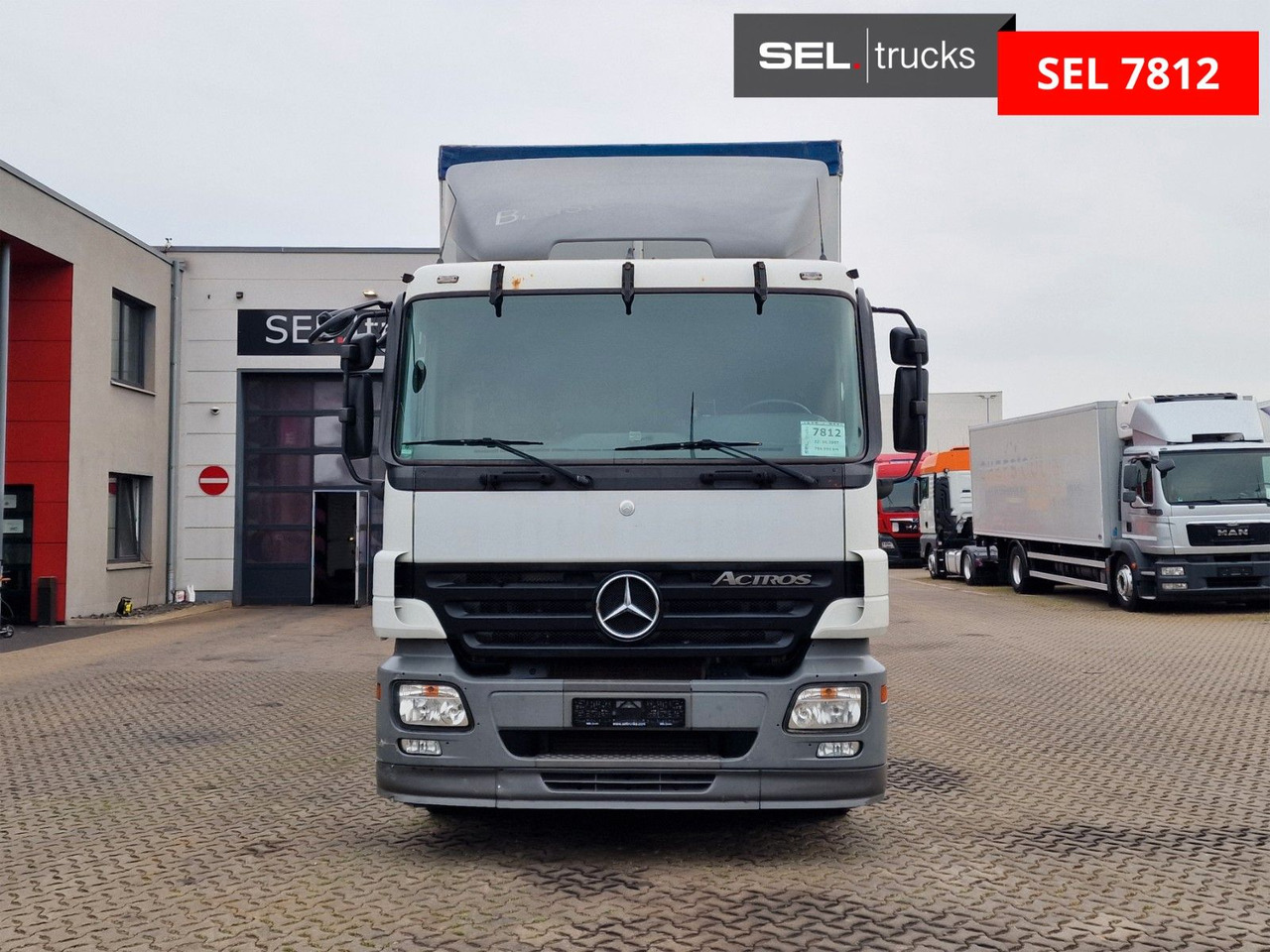 Mercedes-Benz Actros 2541 / Lenkachse / Liftachse / V6 - Curtain side truck: picture 2 Mercedes-Benz Actros 2541 / Lenkachse / Liftachse / V6 - Curtain side truck: picture 2