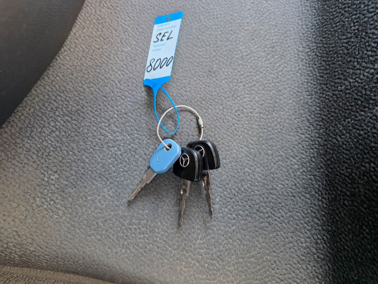 Box truck Mercedes-Benz Atego 1218 / Ladebordwand: picture 45