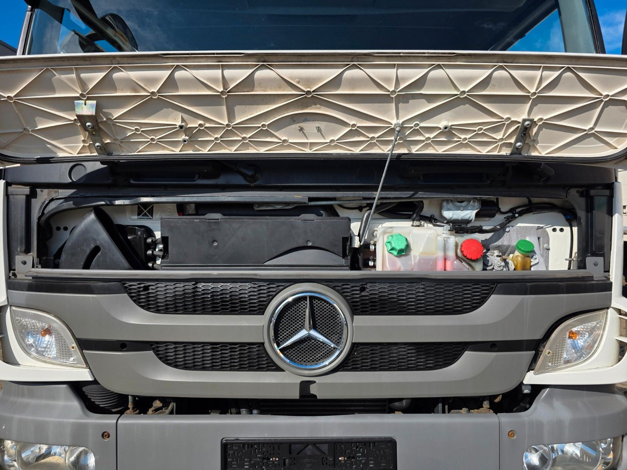 Box truck Mercedes-Benz Atego 1218 / Ladebordwand: picture 28