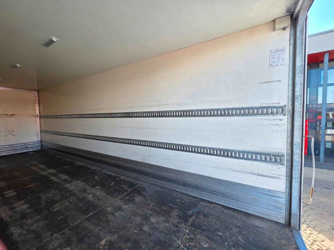 Box truck Mercedes-Benz Atego 1218 / Ladebordwand: picture 14