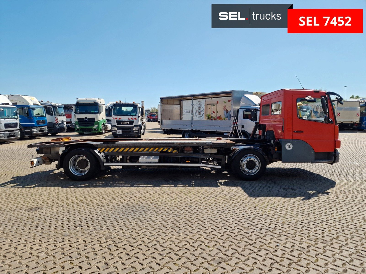 Mercedes-Benz KAMAG WBH 25 / Umsetzer / Wiesel / Rangierer - Container transporter/ Swap body truck: picture 4 Mercedes-Benz KAMAG WBH 25 / Umsetzer / Wiesel / Rangierer - Container transporter/ Swap body truck: picture 4