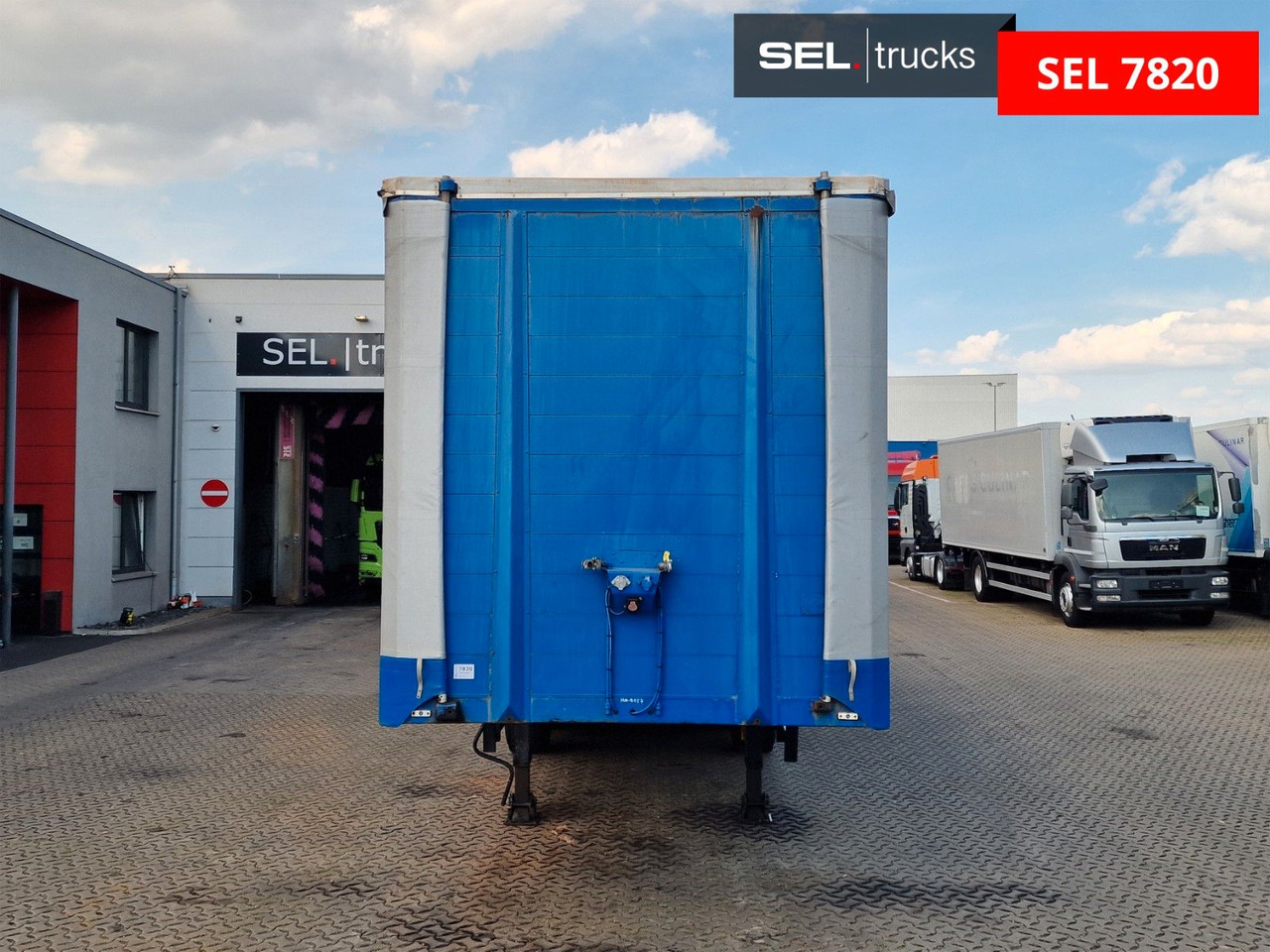 Schmidt Hagen SPC/39/E/10,5 / Coilmulde / Lenk-Liftachse - Curtainsider semi-trailer: picture 3 Schmidt Hagen SPC/39/E/10,5 / Coilmulde / Lenk-Liftachse - Curtainsider semi-trailer: picture 3
