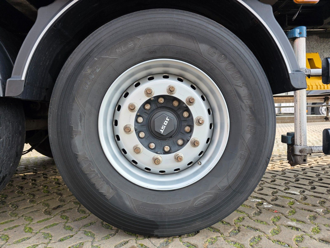 Walking floor semi-trailer Stas S300ZX /ADR Typ EX II, FL, OX, AT / 2 Liftachsen: picture 39