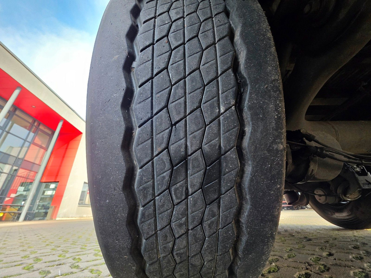 Walking floor semi-trailer Stas S300ZX /ADR Typ EX II, FL, OX, AT / 2 Liftachsen: picture 40