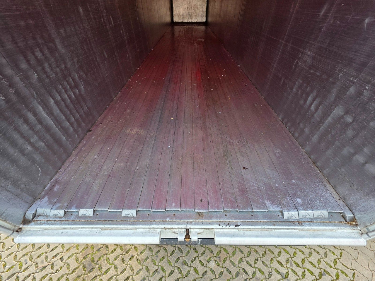 Walking floor semi-trailer Stas S300ZX /ADR Typ EX II, FL, OX, AT / 2 Liftachsen: picture 12
