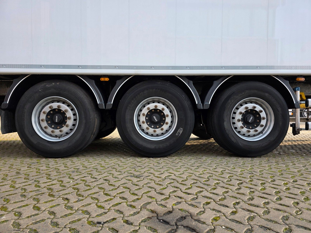 Walking floor semi-trailer Stas S300ZX /ADR Typ EX II, FL, OX, AT / 2 Liftachsen: picture 37