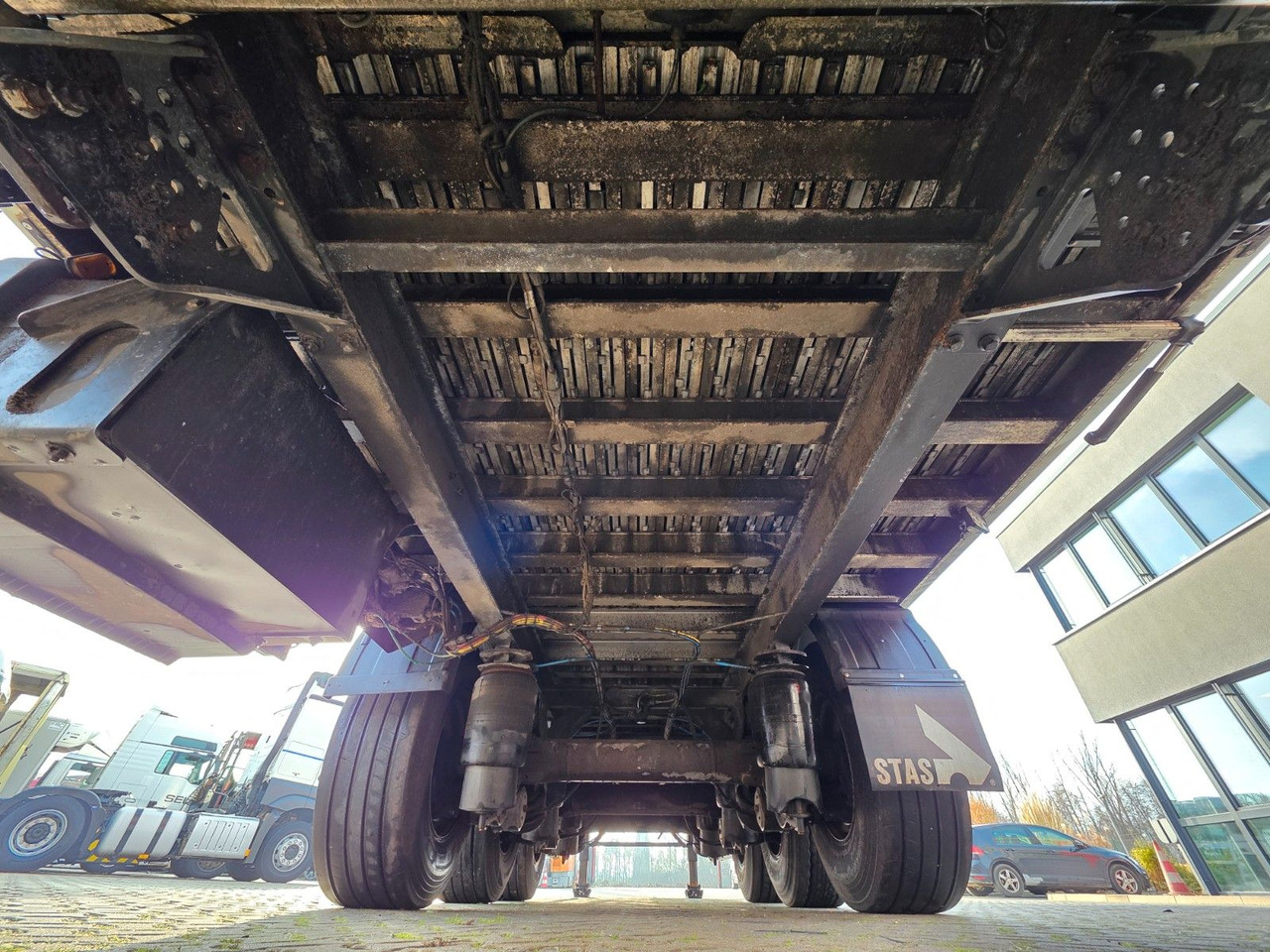 Walking floor semi-trailer Stas S300ZX /ADR Typ EX II, FL, OX, AT / 2 Liftachsen: picture 28