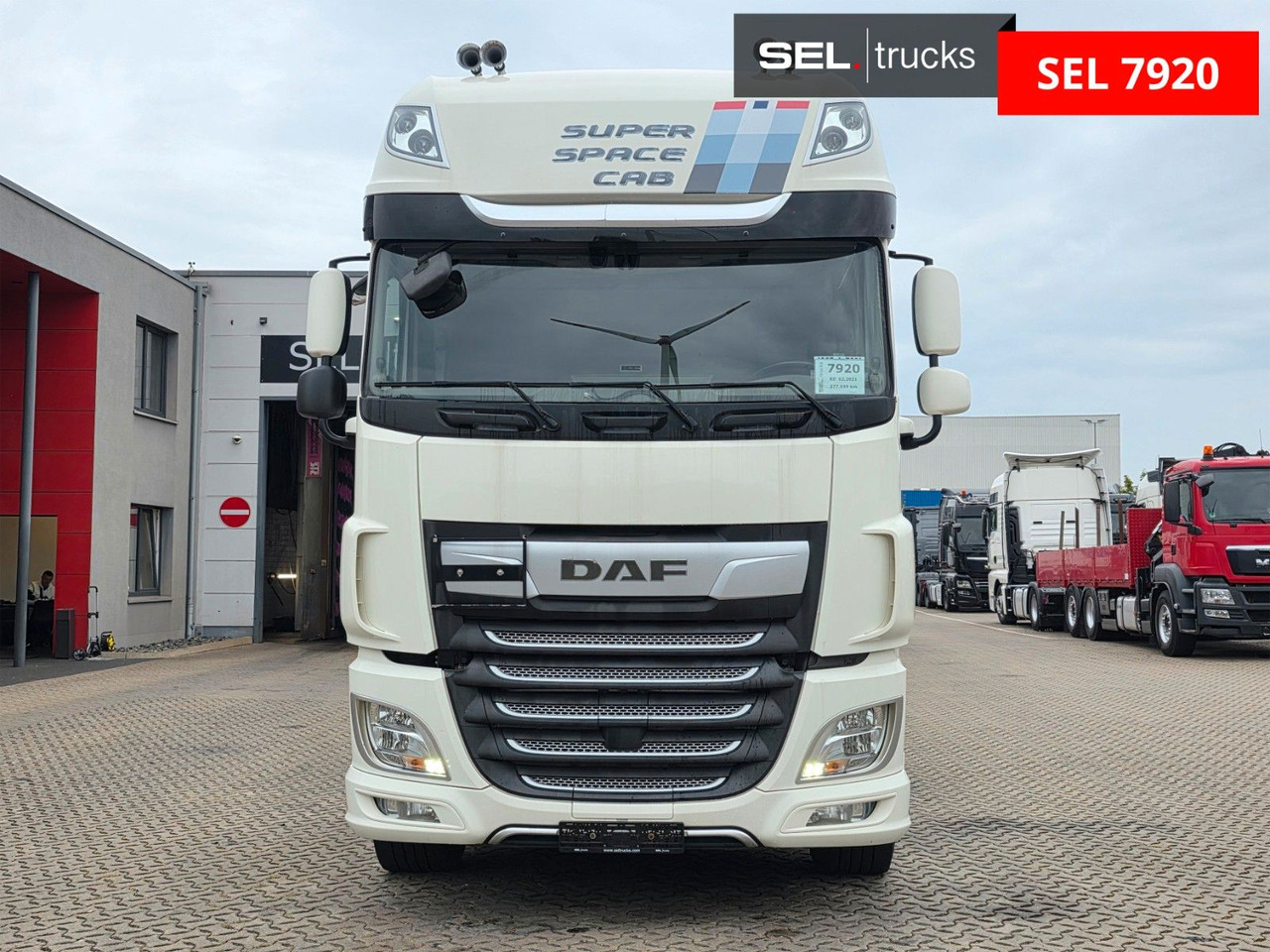 DAF XF 530 FTS / ZF Intarder / 6D - Tractor unit: picture 2 DAF XF 530 FTS / ZF Intarder / 6D - Tractor unit: picture 2