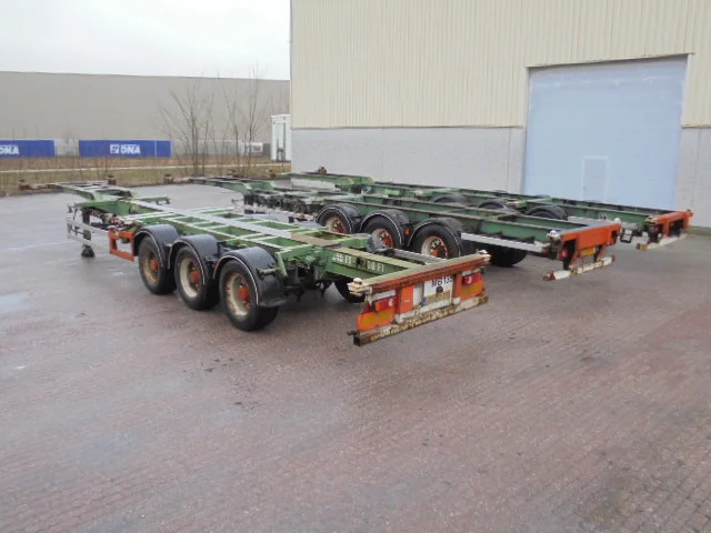 BFT CS 36 126 10 G MIDDEN EN ACHTER UITSCHUIFBAAR - Container transporter/ Swap body semi-trailer: picture 4 BFT CS 36 126 10 G MIDDEN EN ACHTER UITSCHUIFBAAR - Container transporter/ Swap body semi-trailer: picture 4