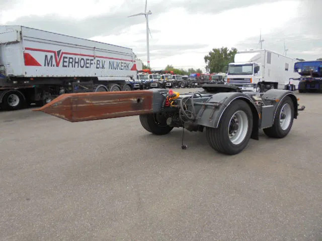 Container transporter/ Swap body semi-trailer D-Tec DOLLY + TRAILER LZV: picture 9 Container transporter/ Swap body semi-trailer D-Tec DOLLY + TRAILER LZV: picture 9