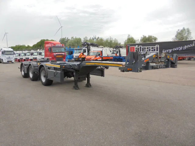 Container transporter/ Swap body semi-trailer D-Tec DOLLY + TRAILER LZV: picture 18 Container transporter/ Swap body semi-trailer D-Tec DOLLY + TRAILER LZV: picture 18