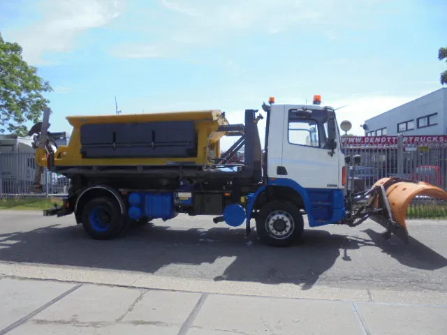 DAF 65.210 ATI 4X4 ZOUT + SNEEUW - Snow blower: picture 5 DAF 65.210 ATI 4X4 ZOUT + SNEEUW - Snow blower: picture 5