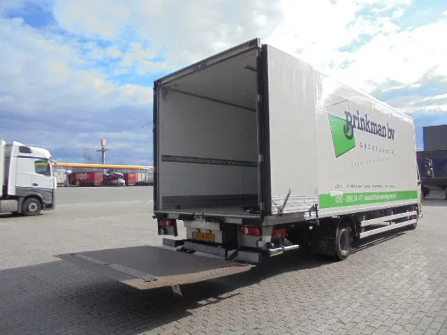 Refrigerated truck DAF LF 45 210 NL TRUCK: picture 6