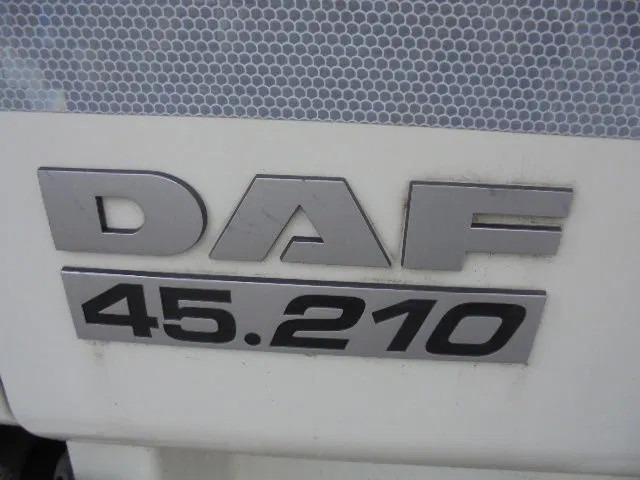 Refrigerated truck DAF LF 45 210 NL TRUCK: picture 18