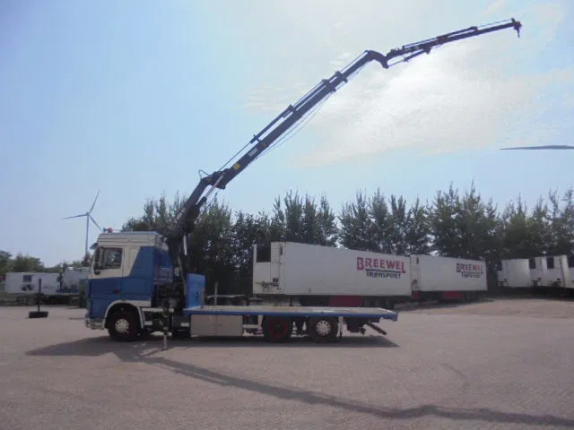 DAF XF 105 XF105 NL TRUCK - Crane truck: picture 2 DAF XF 105 XF105 NL TRUCK - Crane truck: picture 2