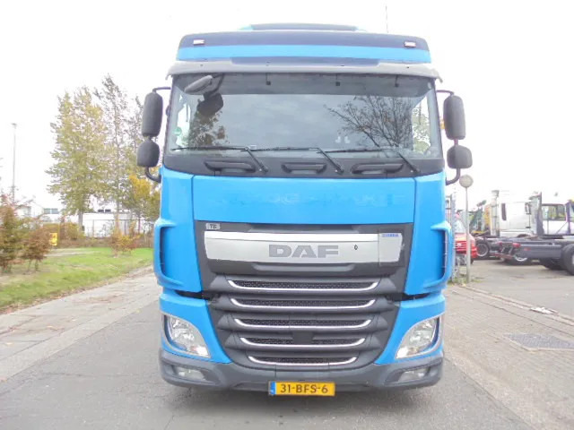 DAF XF 410 6X2 NL TRUCK TUV 03-26 - Curtain side truck: picture 2 DAF XF 410 6X2 NL TRUCK TUV 03-26 - Curtain side truck: picture 2