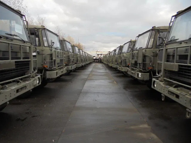 DAF YA 4X4 - Dropside/ Flatbed truck: picture 2 DAF YA 4X4 - Dropside/ Flatbed truck: picture 2