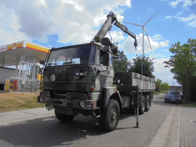 DAF YHZ 2300 6X6 + HIAB CRANE - Dropside/ Flatbed truck, Crane truck: picture 1 DAF YHZ 2300 6X6 + HIAB CRANE - Dropside/ Flatbed truck, Crane truck: picture 1