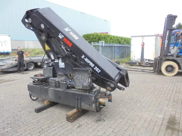 Hiab 262 EP-3 X HI-PRO - Truck mounted crane: picture 3 Hiab 262 EP-3 X HI-PRO - Truck mounted crane: picture 3